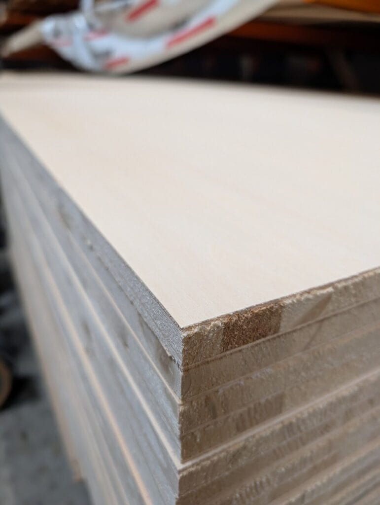 Panel Furniruit Tei A/B 4 Panel Furniruit cu Lemn de Tei AB